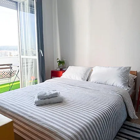 Com Terraco Em Lisboa Lägenhet *