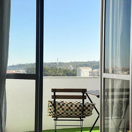 Com Terraco Em Lisboa Amadora