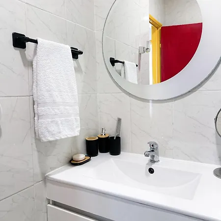 Com Terraco Em Lisboa